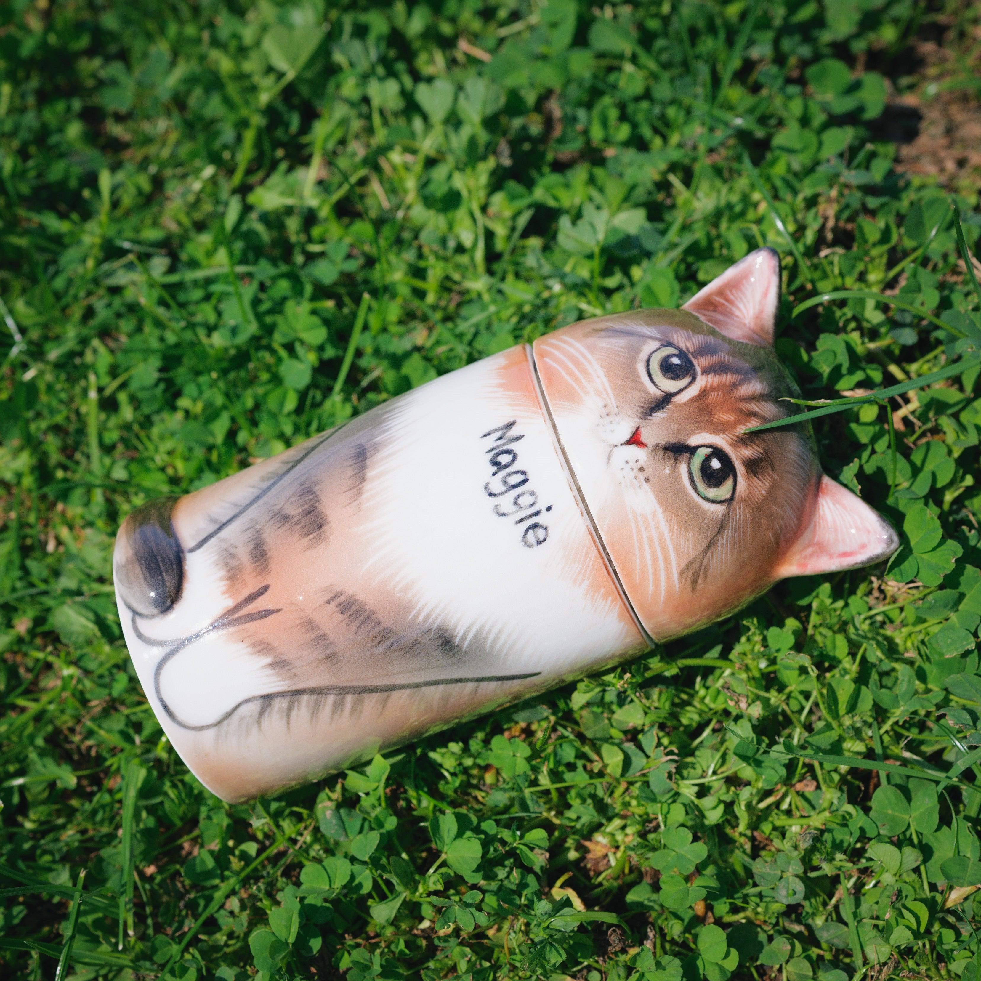 Pet urn, pet urn customization, ceramic urn