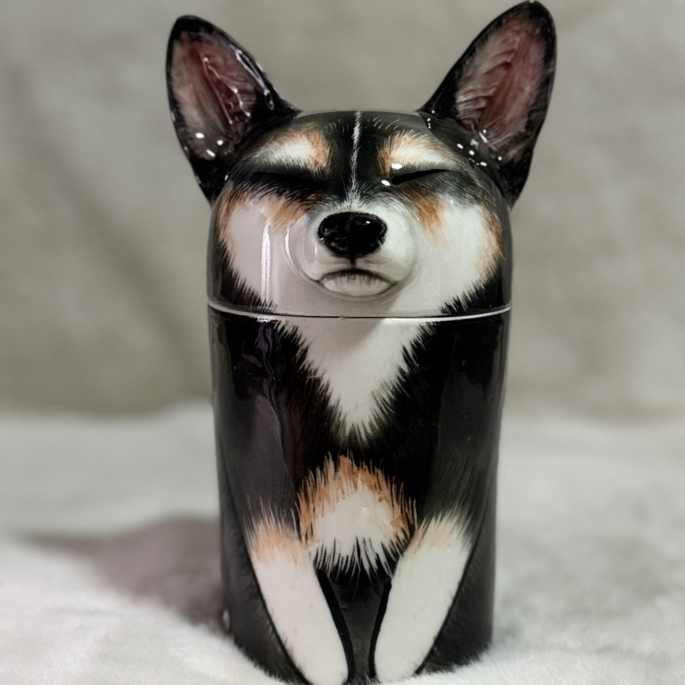 pet urn, pet urn customization, ceramic urn, dog urn
